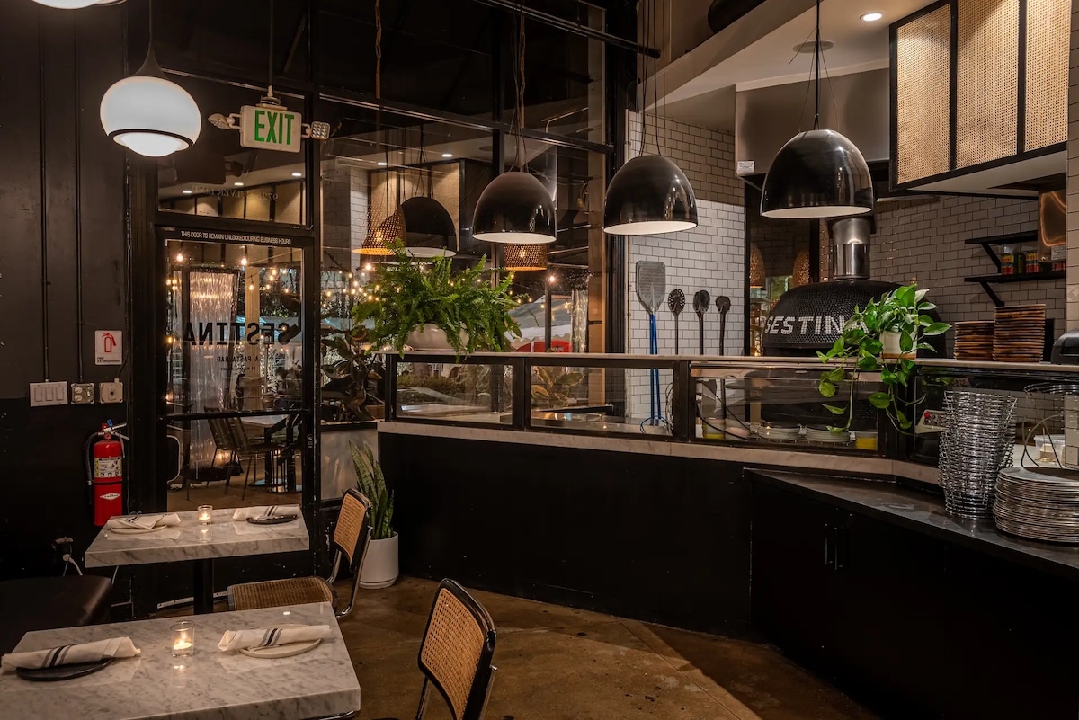 Lillie's Bistro & Garden Best Venue in LA